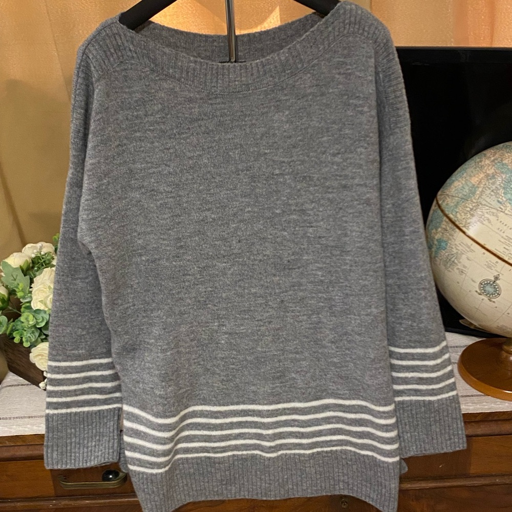 DKNY Heather Gray Knit Top